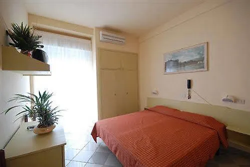 Costa 3*