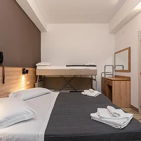 Costa Szálloda 3*