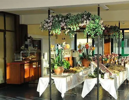 Costa Hotel