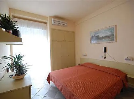 Costa 3*