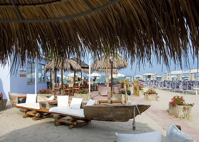 Costa 3*